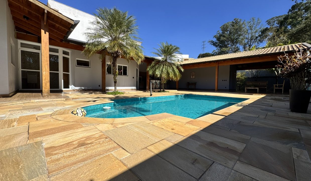 geral piscina, varanda e churrasqueira